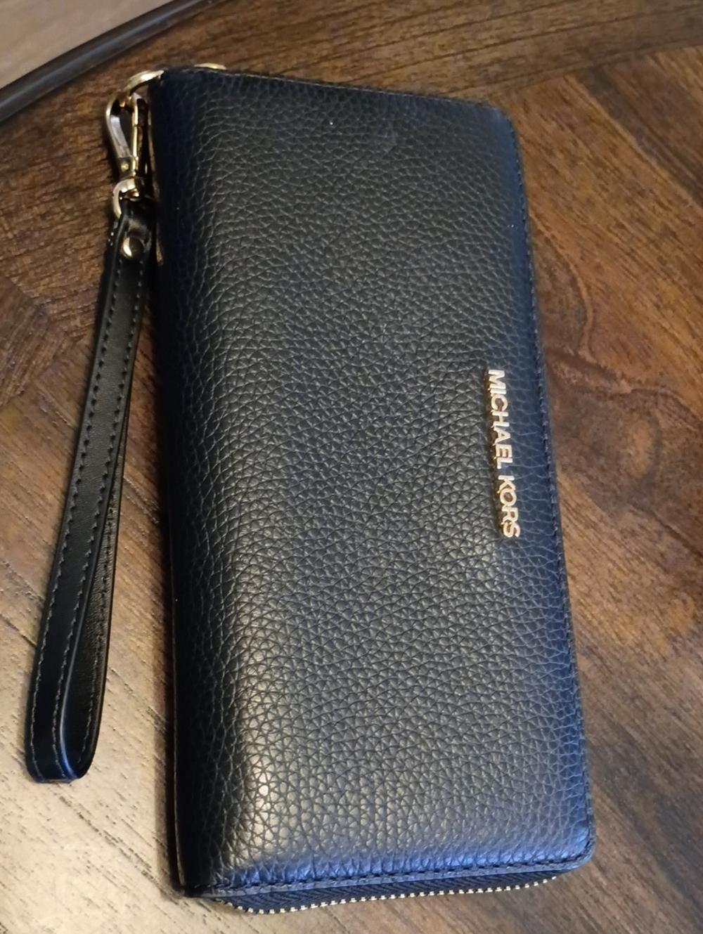 Michael Kors Black Leather large Wristlet Wallet organizer